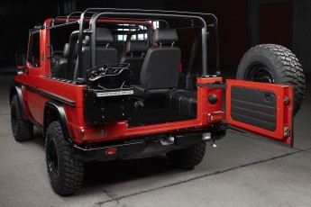 1-003-Convertible-Mercedes-G-250-077686