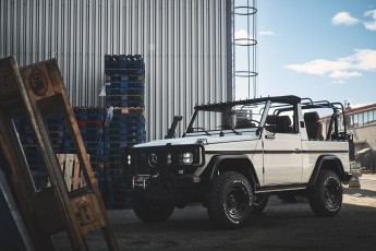 1-007-Convertible-Mercedes-G-250-086737