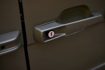 2B-042-Convertible-Mercedes-G-250-080272