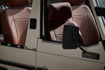 2B-056-Convertible-Mercedes-G-250-086737