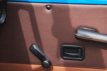 2B-038-Convertible-Mercedes-G-250-068242-org