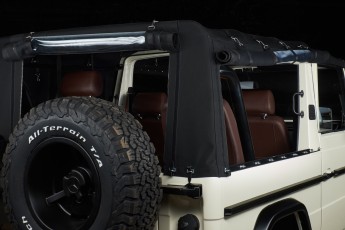 1-008-Convertible-Mercedes-G-250-087653