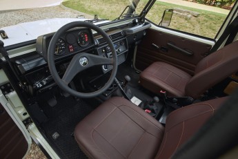 1-012-Convertible-Mercedes-G-250-087653