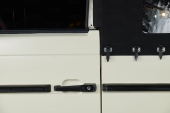 2A-018-Convertible-Mercedes-G-250-087653