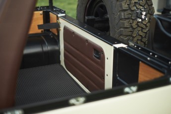 2B-029-Convertible-Mercedes-G-250-073773