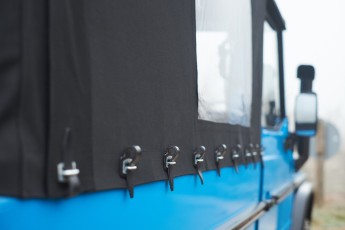 2B-017-Convertible-Mercedes-G-250-089968