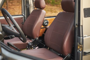 2B-033-Convertible-Mercedes-G-250-091413