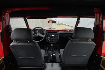 1-004-Convertible-Mercedes-G-250-086494