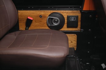 2A-026-Convertible-Mercedes-G-250-082383