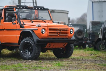 2B-009-Convertible-Mercedes-G-250-082383