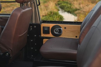 2B-028-Convertible-Mercedes-G-250-089168