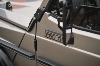 2B-010-Convertible-Mercedes-G-250-068144