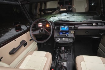 2A-017-Convertible-Mercedes-G-250-083813