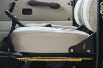 2B-033-Convertible-Mercedes-G-250-083813