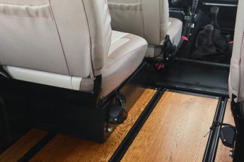 2B-047-Convertible-Mercedes-G-250-083813