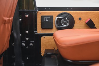 2B-047-Convertible-Mercedes-G-250-076192