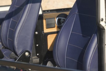 2B-025-Convertible-Mercedes-G-250-082571