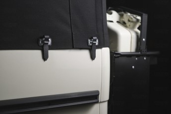 2A-022-Convertible-Mercedes-G-250-080095_2