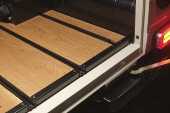 2A-028-Convertible-Mercedes-G-250-080095_2