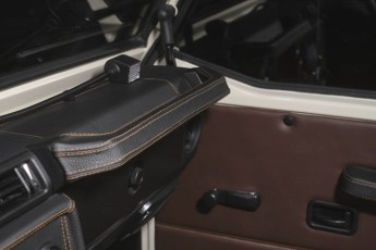 2A-036-Convertible-Mercedes-G-250-080095_2