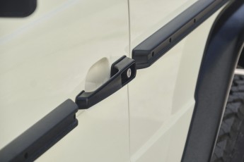 2B-017-Convertible-Mercedes-G-250-080095_1