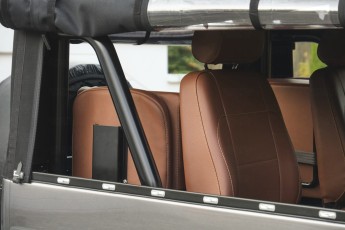 2B-030-Convertible-Mercedes-G-250-076910