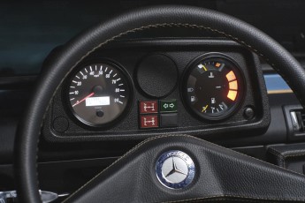 2A-024-Convertible-Mercedes-G-250-089110