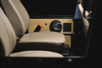 2A-031-Convertible-Mercedes-G-250-089110