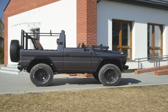 2B-002-Convertible-Mercedes-G-250-077811