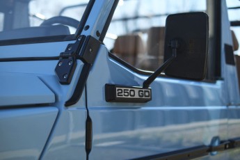 2B-019-Convertible-Mercedes-G-250-080781