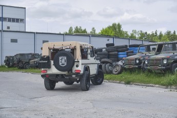 2B-006-Convertible-Mercedes-G-250-082283