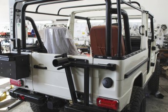 3-002-Convertible-Mercedes-G-250-082283