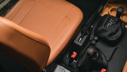 1-002-Convertible-Mercedes-G-250-073768