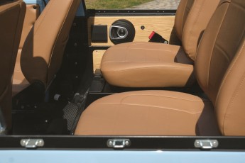 2B-033-Convertible-Mercedes-G-250-082249