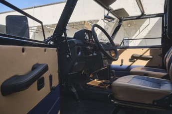 2B-031-Convertible-Mercedes-G-250-077295