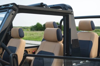 2B-032-Convertible-Mercedes-G-250-069587