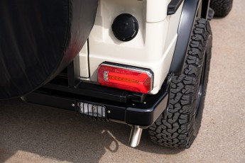 2B-025-Convertible-Mercedes-G-250-067601