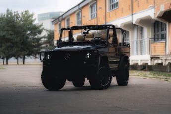 2B-008-Convertible-Mercedes-G-250-075259-
