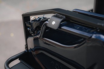 2B-027-Convertible-Mercedes-G-250-075259-