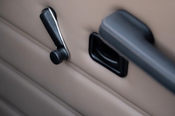 2B-105-Convertible-Mercedes-G-250-088454-RE