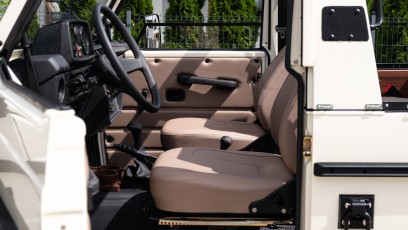 1-003-Convertible-Mercedes-G-250-067601