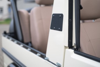 2B-022-Convertible-Mercedes-G-250-069469