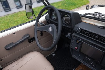 2B-051-Convertible-Mercedes-G-250-069469