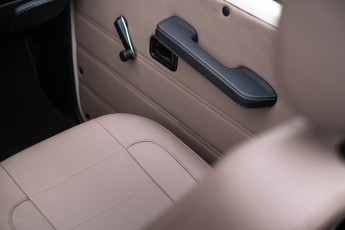 2B-078-Convertible-Mercedes-G-250-069469