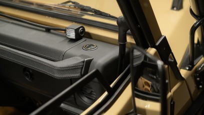 1-005-Convertible-Mercedes-G-250-088714