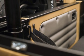 2A-026-Convertible-Mercedes-G-250-088714