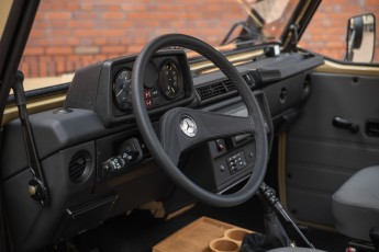 2B-030-Convertible-Mercedes-G-250-088714