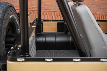 2B-036-Convertible-Mercedes-G-250-088714