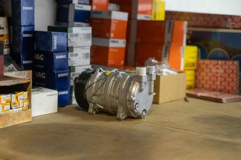 3-042-Convertible-Mercedes-G-250-089216