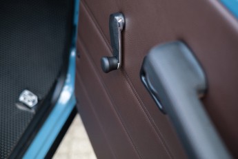 2B-068-Convertible-Mercedes-G-250-071683